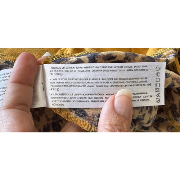 C/MEO Collective Leapark Dress Chiffon Long Sleeve Animal Print Flowy Feminine - Picture 15 of 15